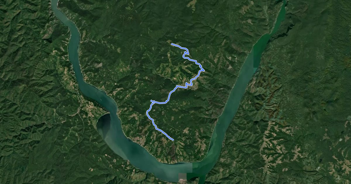 Маршрут Eibental – Známaná (green tourist path) на спутниковом снимке