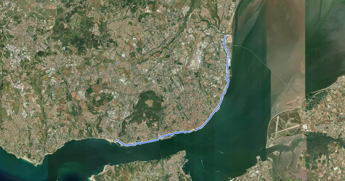Маршрут Eixos principais CML - Eixo Marginal на спутниковом снимке