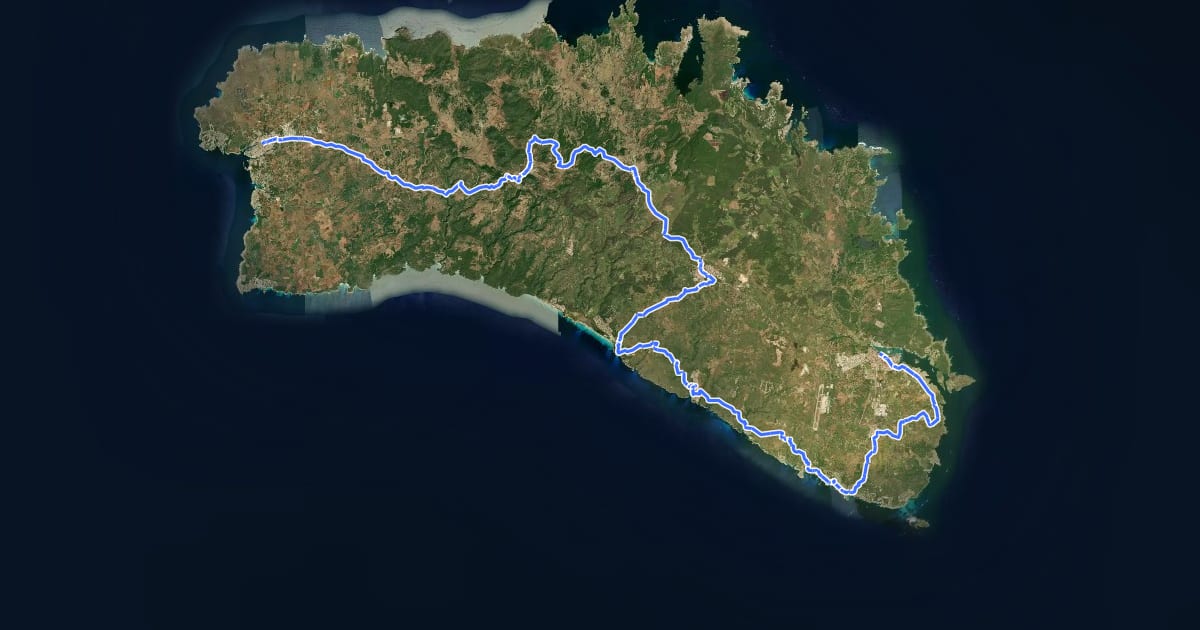 Маршрут El Camí IT4TR2 El Camí Illenc: de l'Alguer a Formentera на спутниковом снимке