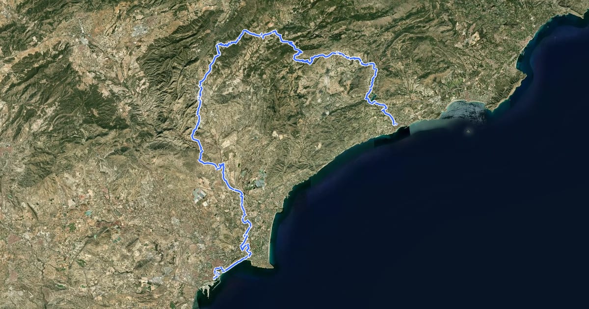 Маршрут El Camí IT5TR2 El Camí del Sud: de Dénia a Castelló de la Plana на спутниковом снимке