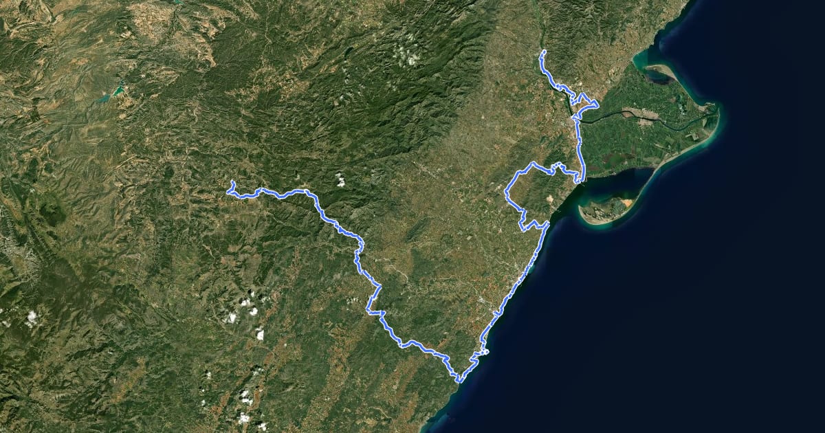 Маршрут El Camí IT6TR3 El Camí Central: de Castelló de la Plana a Montserrat на спутниковом снимке