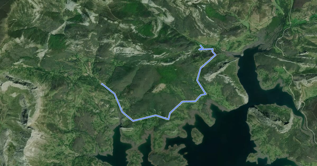 Маршрут Embalse del Porma на спутниковом снимке