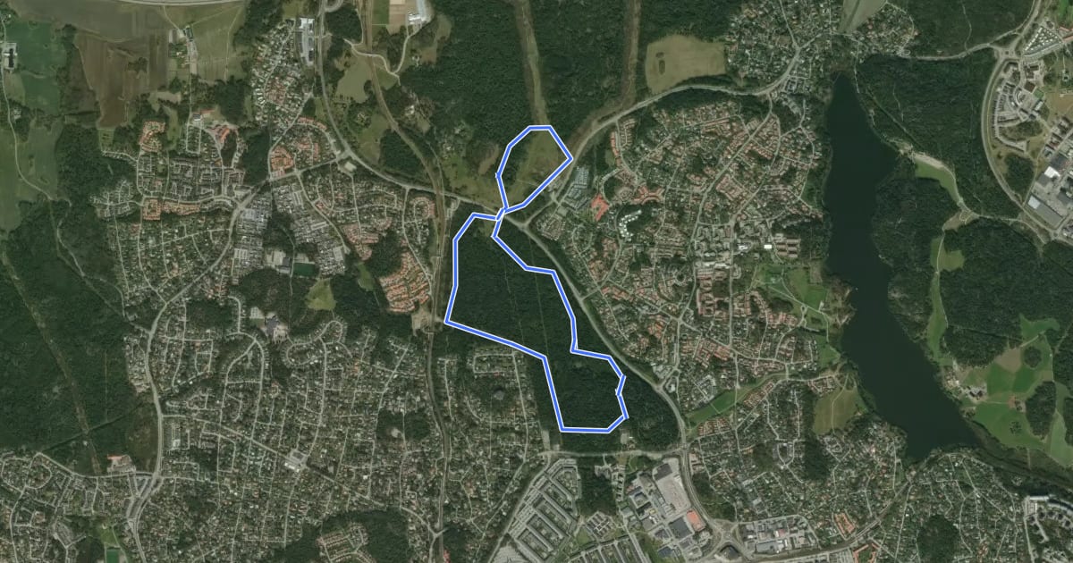 Маршрут Ensta Krog 5km gullt на спутниковом снимке