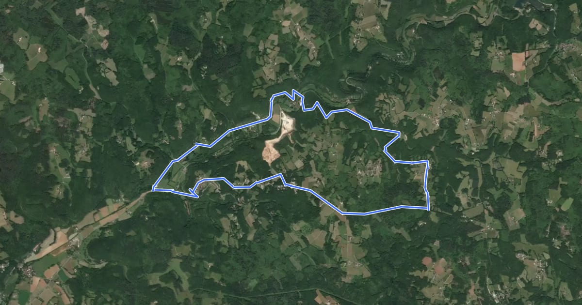 Маршрут Entre Bastide et vallée de la Thèze на спутниковом снимке