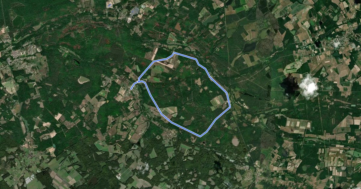 Маршрут Entre forêt et manoir на спутниковом снимке