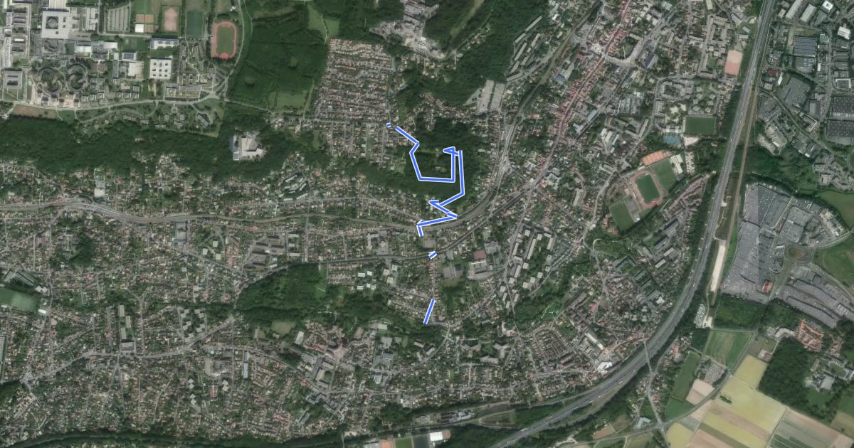 Маршрут Entre l'Yvette et le Fort de Palaiseau на спутниковом снимке