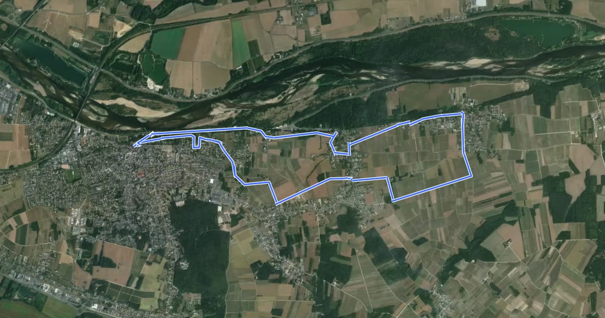 Маршрут Entre Loire et vignes (variante) - Montlouis-sur-Loire на спутниковом снимке