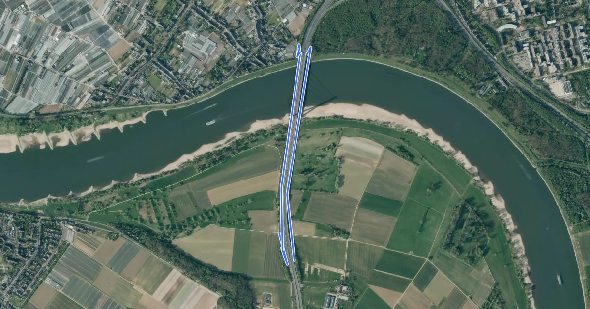 Маршрут Erlebnisweg Rheinschiene - Verbindung Düsseldorf Fleher Brücke на спутниковом снимке