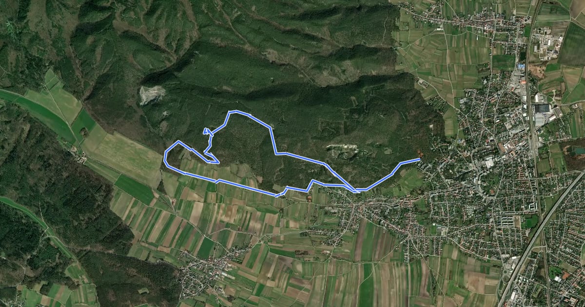 Маршрут Esoterik-Rundwanderweg E2 (Helenenhöhe - Steinernes Kreuz - Froschstein - Hexenstein) на спутниковом снимке