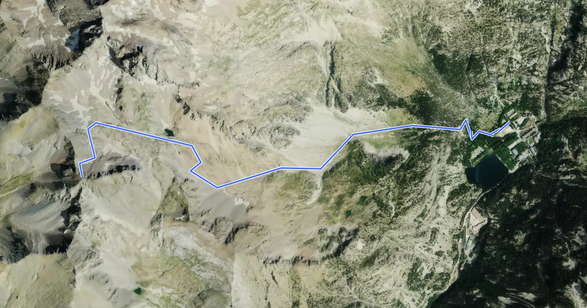Маршрут esquí de montaña: Pico Feniás на спутниковом снимке