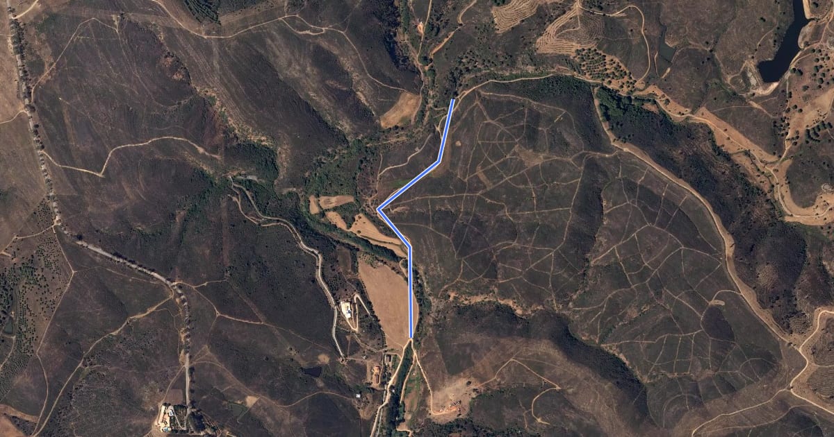 Маршрут Estação da Biodiversidade da Barragem da Bravura на спутниковом снимке