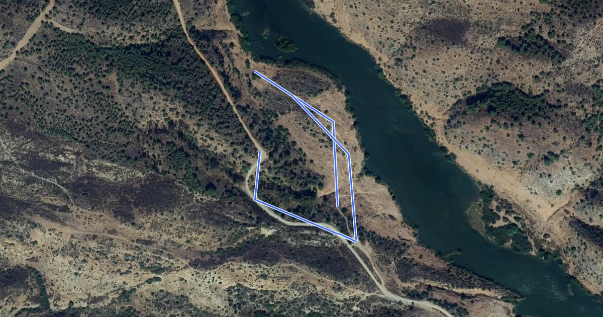 Маршрут Estação da Biodiversidade da Bombeira do Guadiana на спутниковом снимке