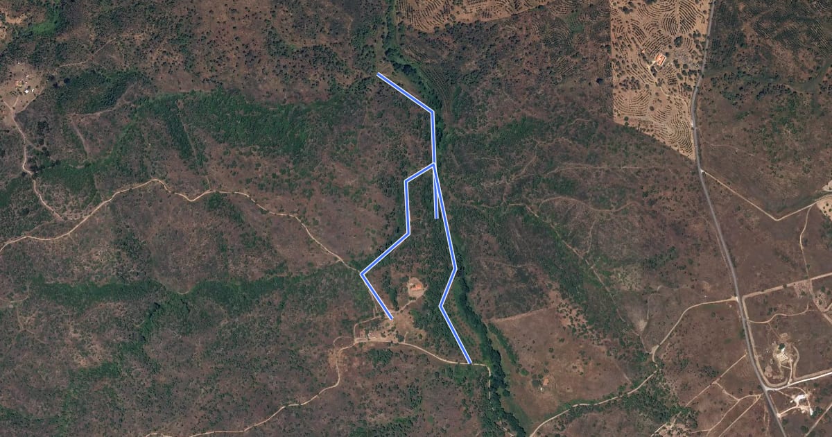 Маршрут Estação da Biodiversidade da Herdade de Ribeira Abaixo на спутниковом снимке