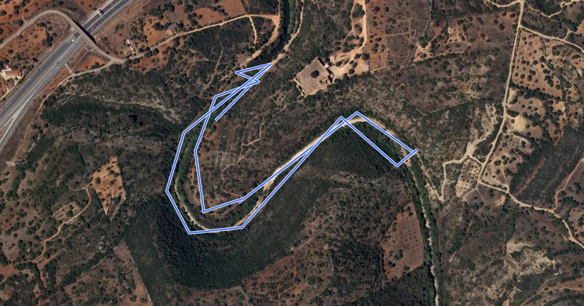 Маршрут Estação da Biodiversidade da Ribeira de Quarteira на спутниковом снимке