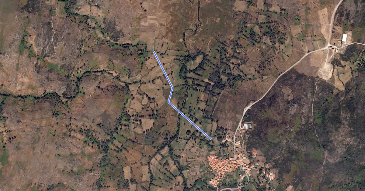 Маршрут Estação da Biodiversidade de Campo Benfeito на спутниковом снимке