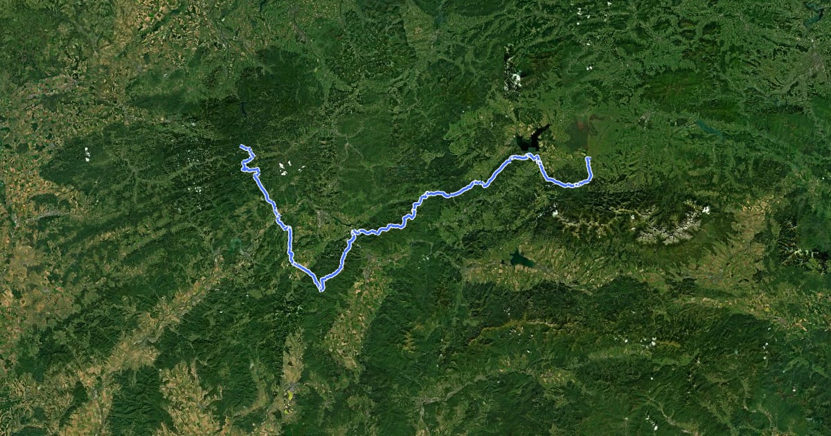 Маршрут European long distance path E3 - part Slovakia (west) на спутниковом снимке