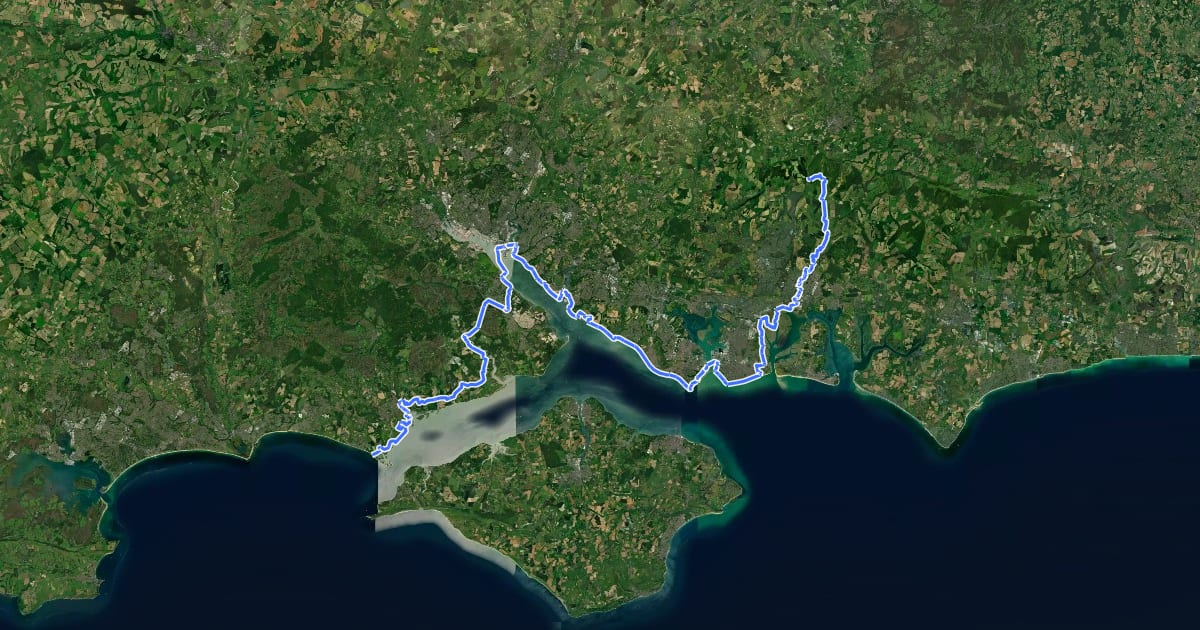 Маршрут European walking route E9, Milford on Sea to Queen Elizabeth Country Park на спутниковом снимке