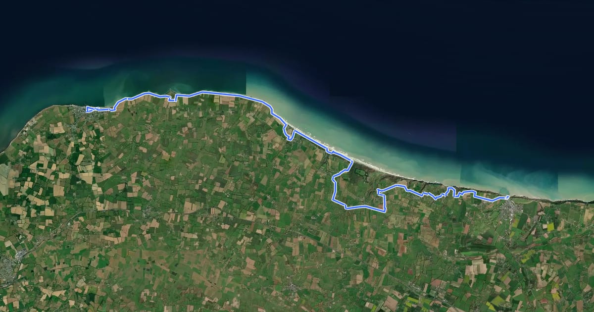 Маршрут EV4 France, Grandcamps-Maisy - Port-en-Bessin на спутниковом снимке