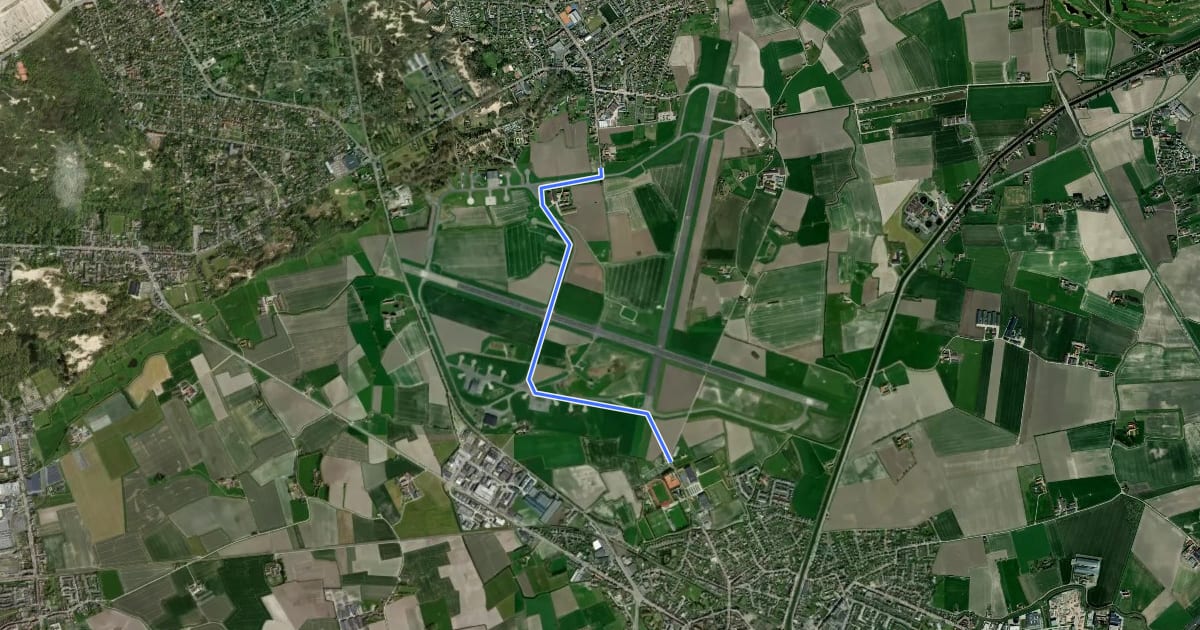 Маршрут F391 Fietssnelweg vliegbasis (wenslijn) на спутниковом снимке