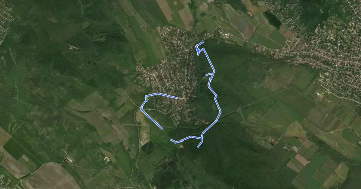 Маршрут Fehér sziklák ösvény (Csobánka, Margitliget – Oszoly-csúcs – Csobánkai templomok) на спутниковом снимке