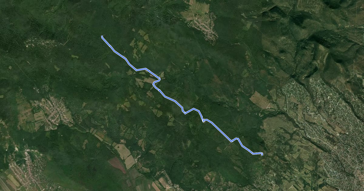 Маршрут fekete lovasút (Király-kúti-nyereg - Kő-hegy) на спутниковом снимке