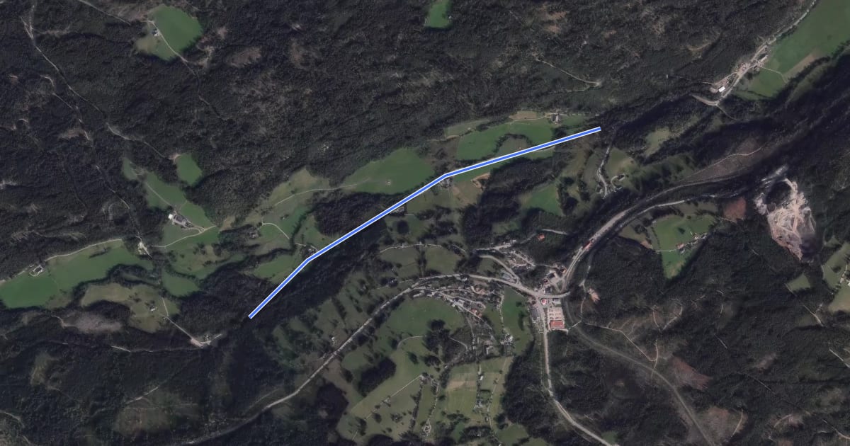 Маршрут Feldsee Seebachweg - Wanderparkplatz zum Feldsee на спутниковом снимке
