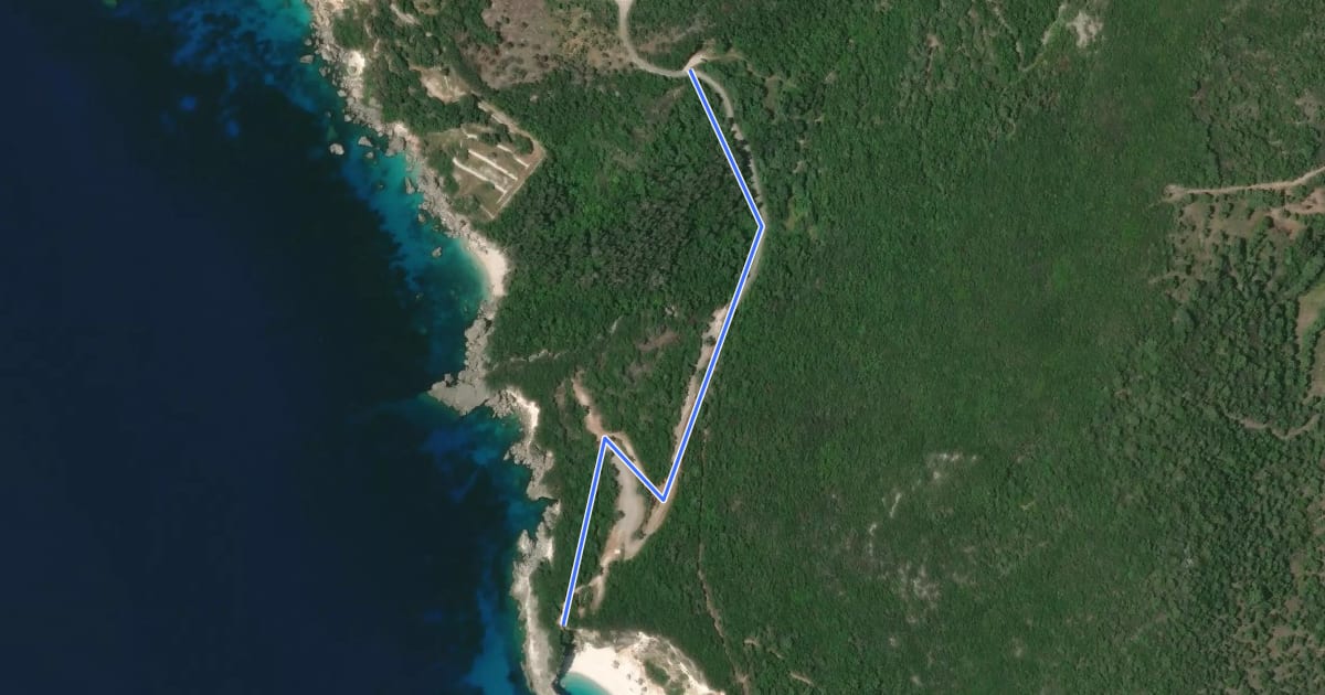 Маршрут Footpath to Agiofili beach на спутниковом снимке