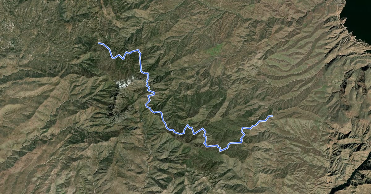Маршрут Four Peaks Trail #130 на спутниковом снимке