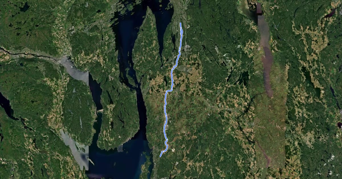 Маршрут Fredrikshaldske kongevei (sykkelrute) на спутниковом снимке