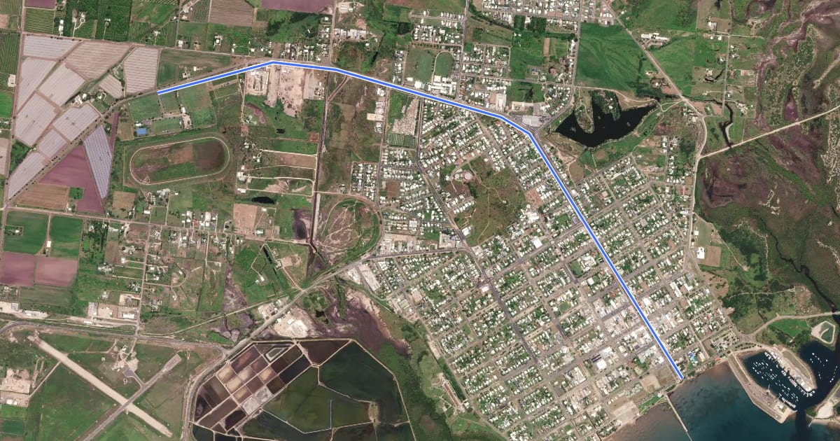 Маршрут Front Beach to Sporting Complex Walks на спутниковом снимке