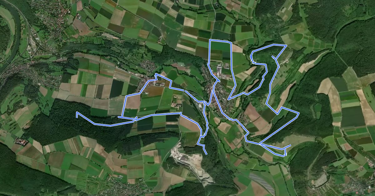 Маршрут Gössenheim, blaues E auf Gelb на спутниковом снимке