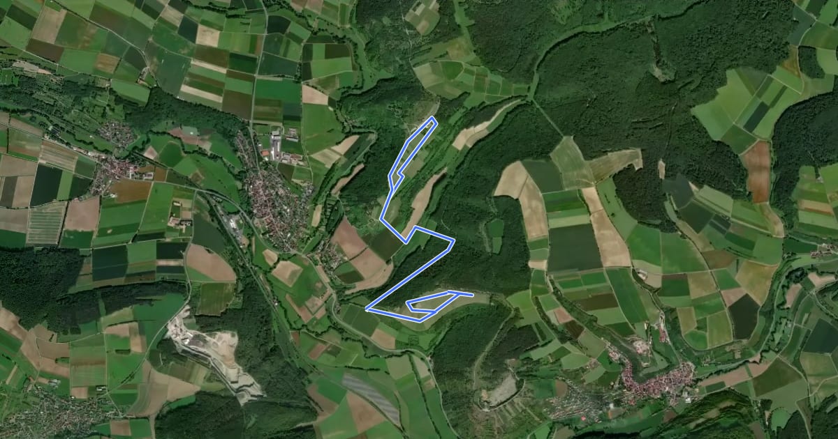 Маршрут Gössenheim, blaues F auf Gelb на спутниковом снимке