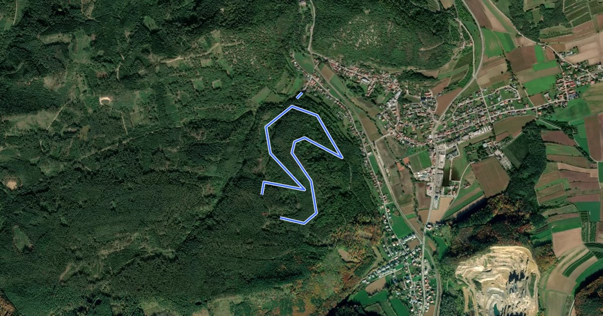 Маршрут Göttweiger Wald-Erlebnisweg на спутниковом снимке