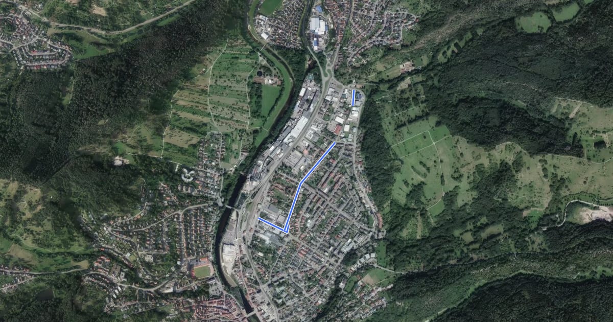Маршрут Gernsbach Bahnhof - Parkplatz Laufbachtal на спутниковом снимке