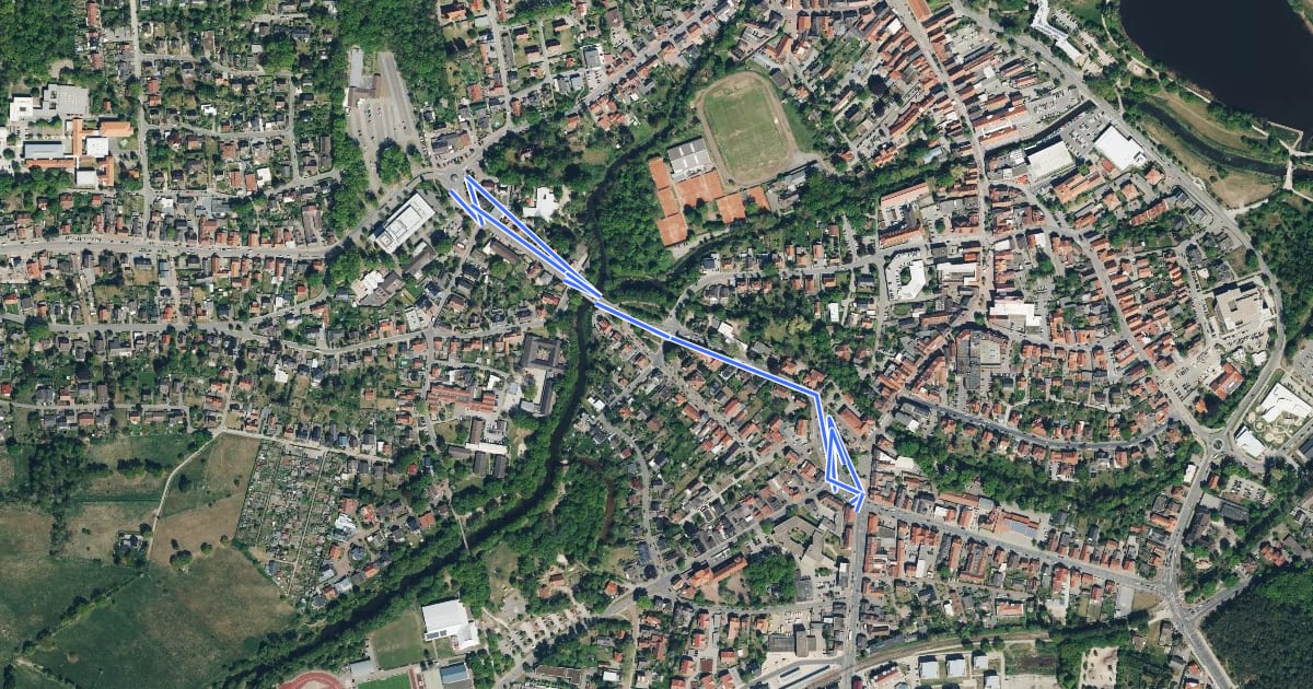 Маршрут Gifhorn Schillerplatz (27) - Gifhorn Stadthalle Kreisel (44) на спутниковом снимке