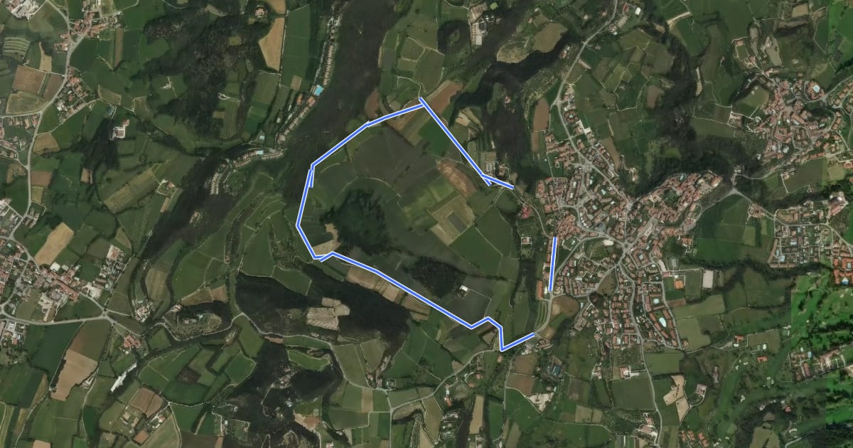Маршрут Giro del Lago di Lucone на спутниковом снимке