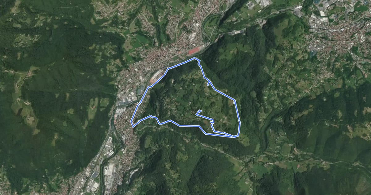 Маршрут Giro del Monte Bue на спутниковом снимке