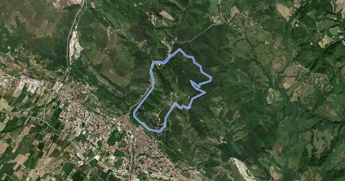 Маршрут Giro del monte Ingino на спутниковом снимке