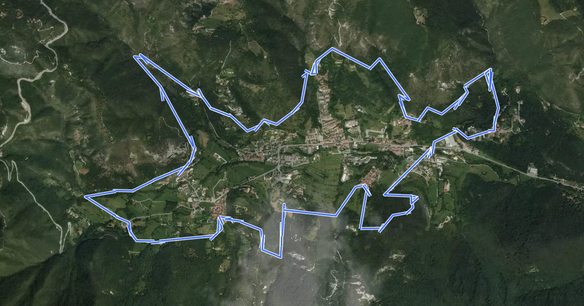 Маршрут Giro delle contrade на спутниковом снимке