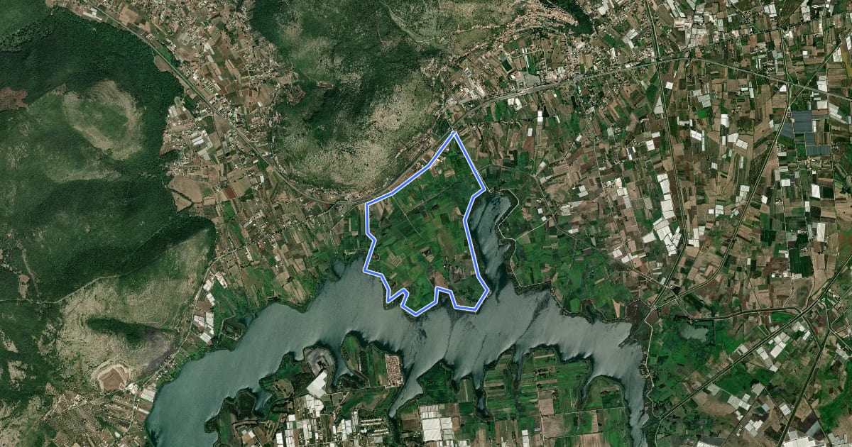 Маршрут Giro di Pantano Grande Lago di Fondi на спутниковом снимке