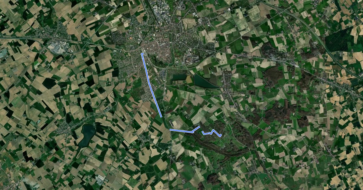 Маршрут GR 131 Aanlooproute station Ieper - Menenpoort - GR 128 на спутниковом снимке