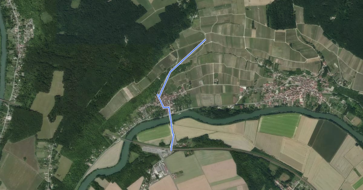 Маршрут GR15 Accès Gare de Saacy sur Marne на спутниковом снимке