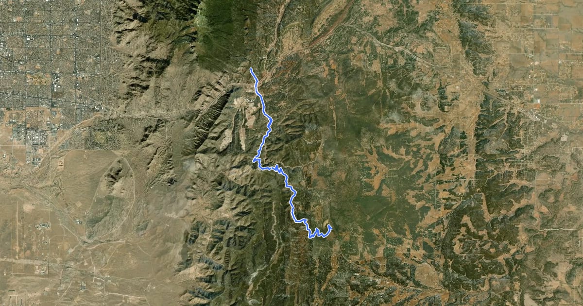Маршрут Grand Enchantment Trail Segment 37: Manzanita Mountains North на спутниковом снимке