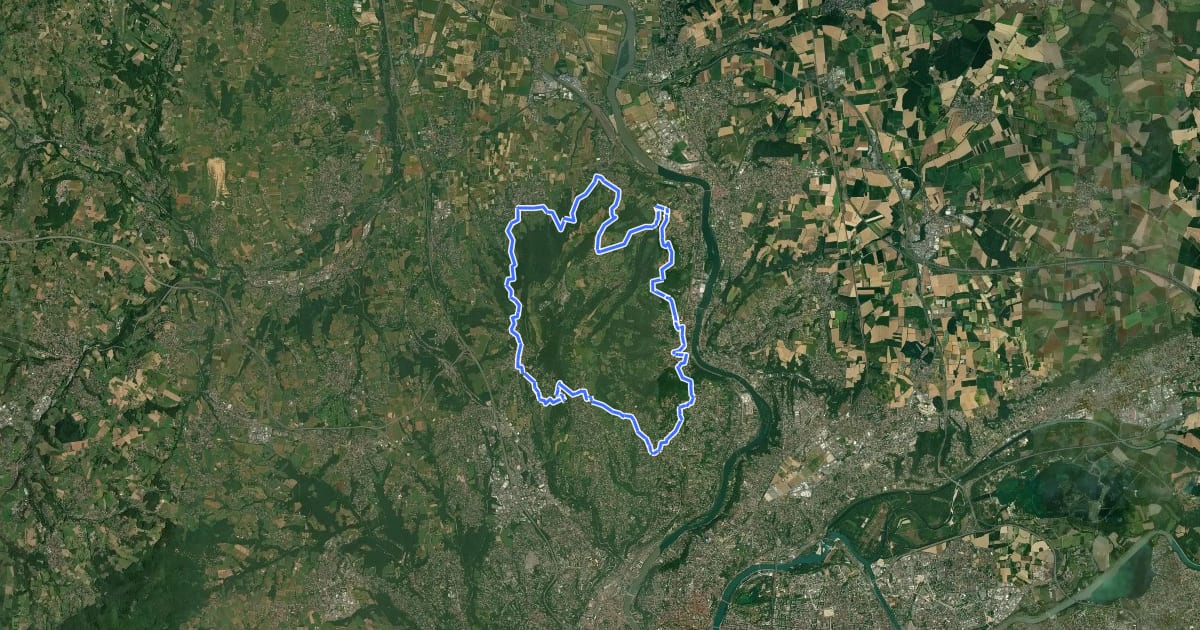 Маршрут Grand Tour des Monts d'Or на спутниковом снимке