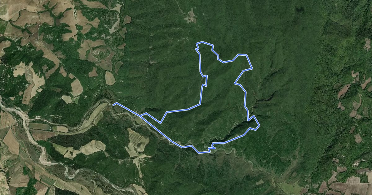 Маршрут Grande anello escursionistico della gola del Rio на спутниковом снимке