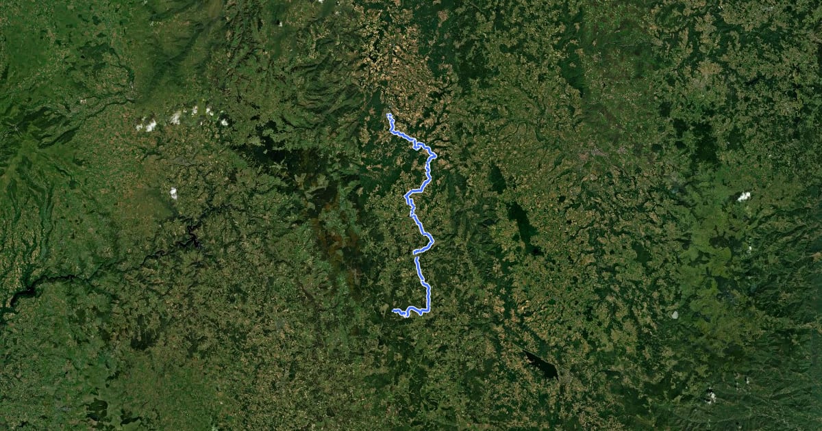 Маршрут Grande Traversée du Massif Central à VTT - Liaison Langeac / Domaine du Sauvage на спутниковом снимке