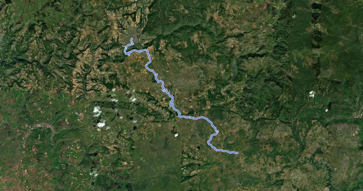 Маршрут Grande Traversée du Massif Central à VTT – Liaison Millau / La Couvertoirade на спутниковом снимке