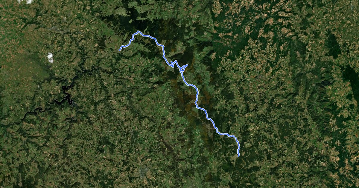 Маршрут Grande Traversée du Massif Central à VTT - Ruynes-en-Margeride / Domaine du Sauvage на спутниковом снимке