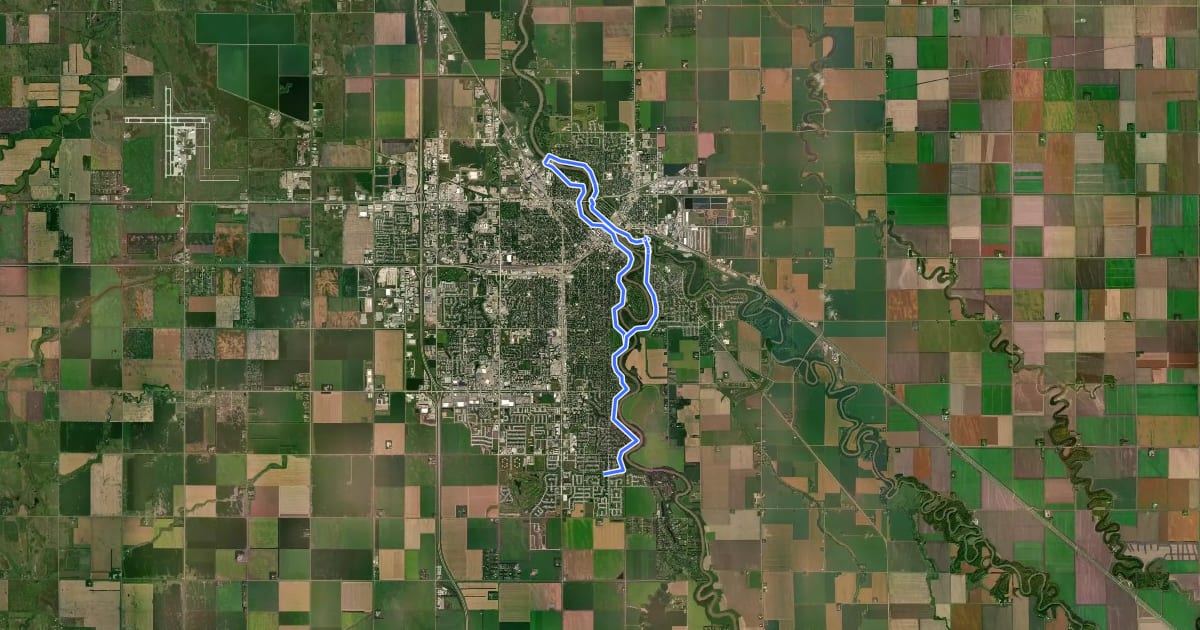 Маршрут Greater Grand Forks Greenway на спутниковом снимке