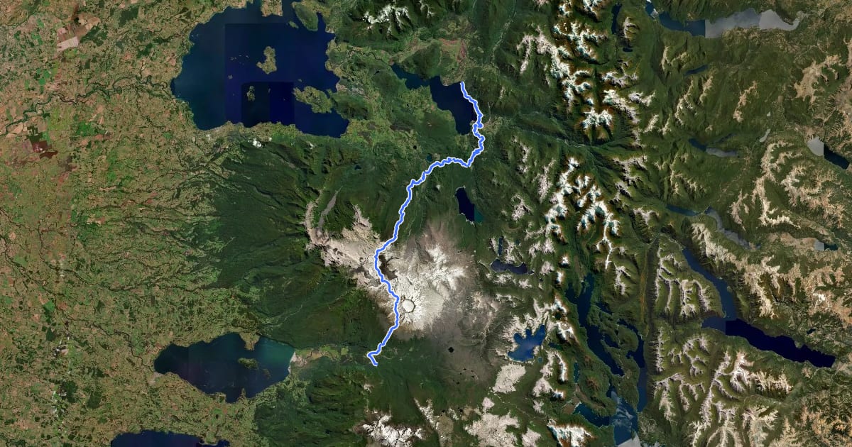 Маршрут Greater Patagonian Trail Section 19: Volcán Puyehue на спутниковом снимке
